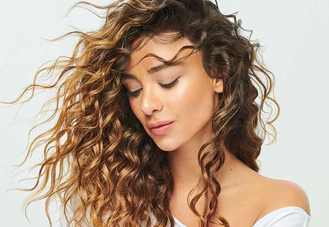 صبوری و پذیرش موهای فر و مجعد